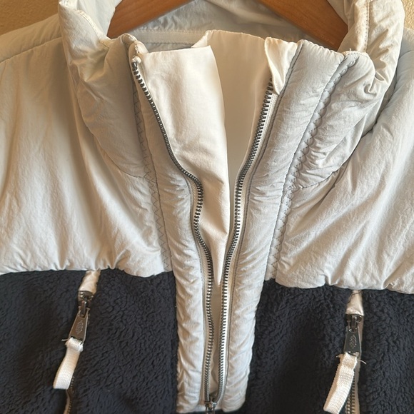 Free People Journey Ahead Vest Size XL Black Combo Half Zip NEW - Picture 6 of 13